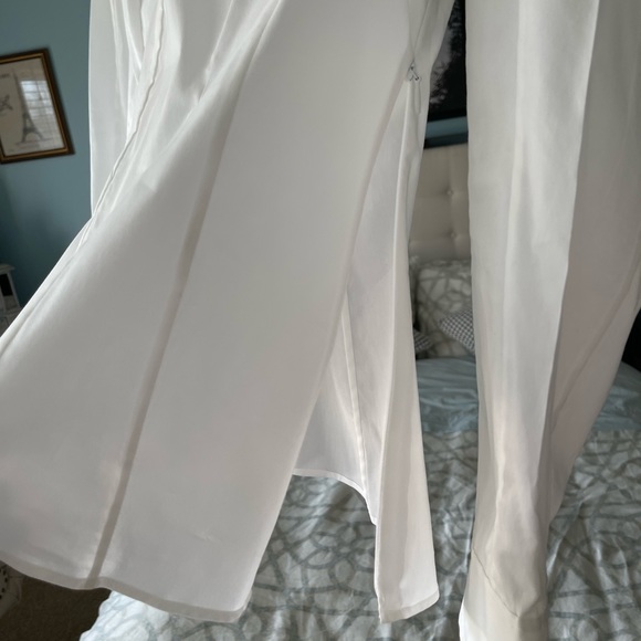 Boss By Hugo Boss BASHINA White Collared Blouse Button-Less Side Zip Vneck Sz 0 - Picture 11 of 15